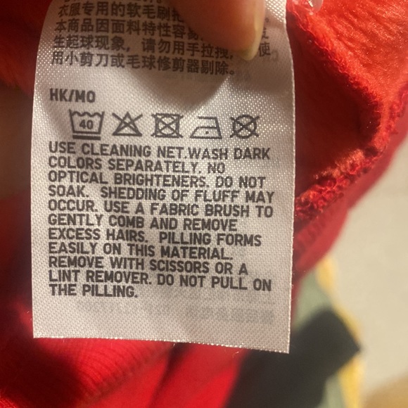 25. Uniqlo long sweatshirt with faux fur insert,size L - Picture 8 of 8